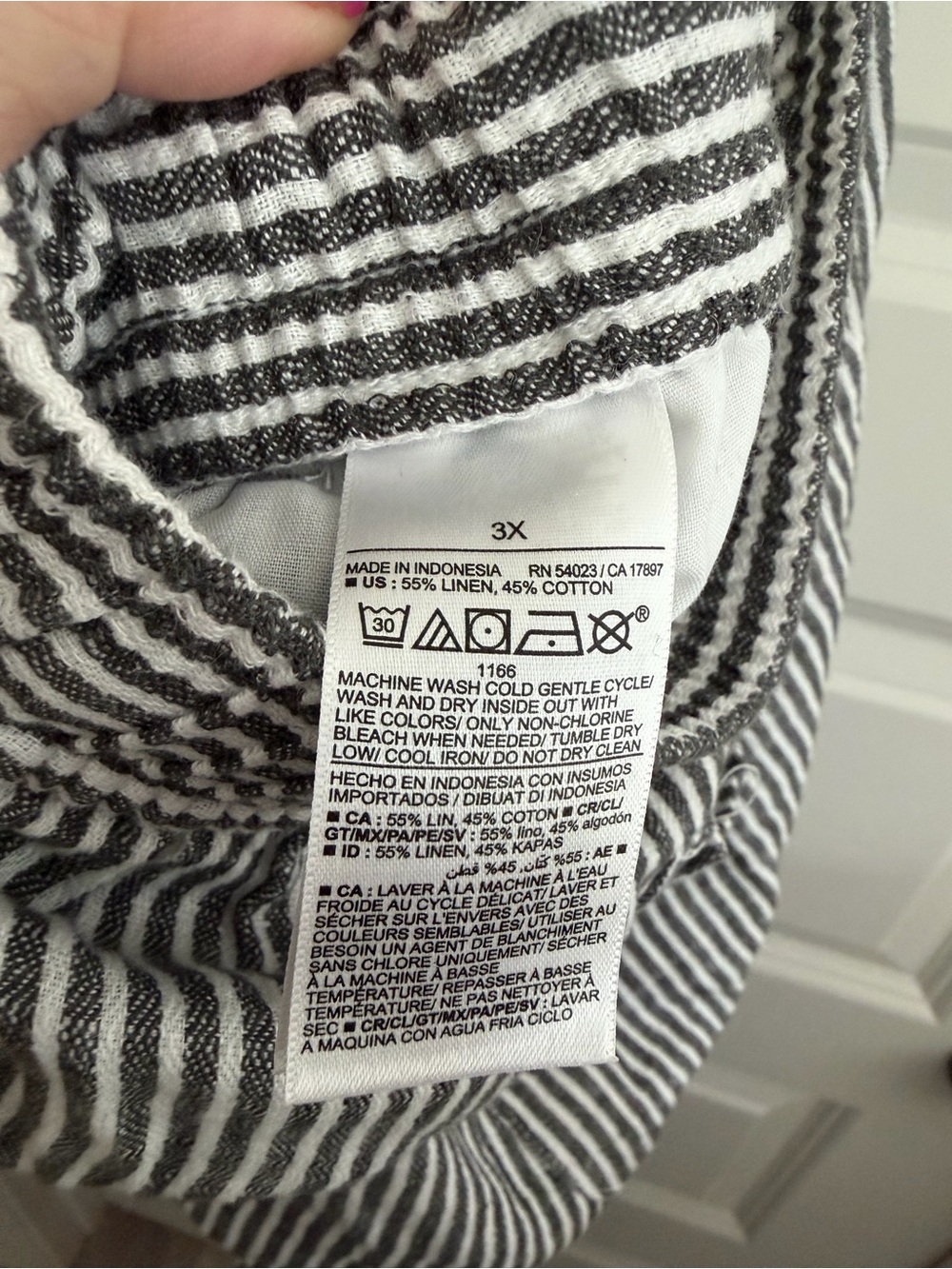 Old Navy Black & White Striped Wide Leg Pants - Picture 4 of 4